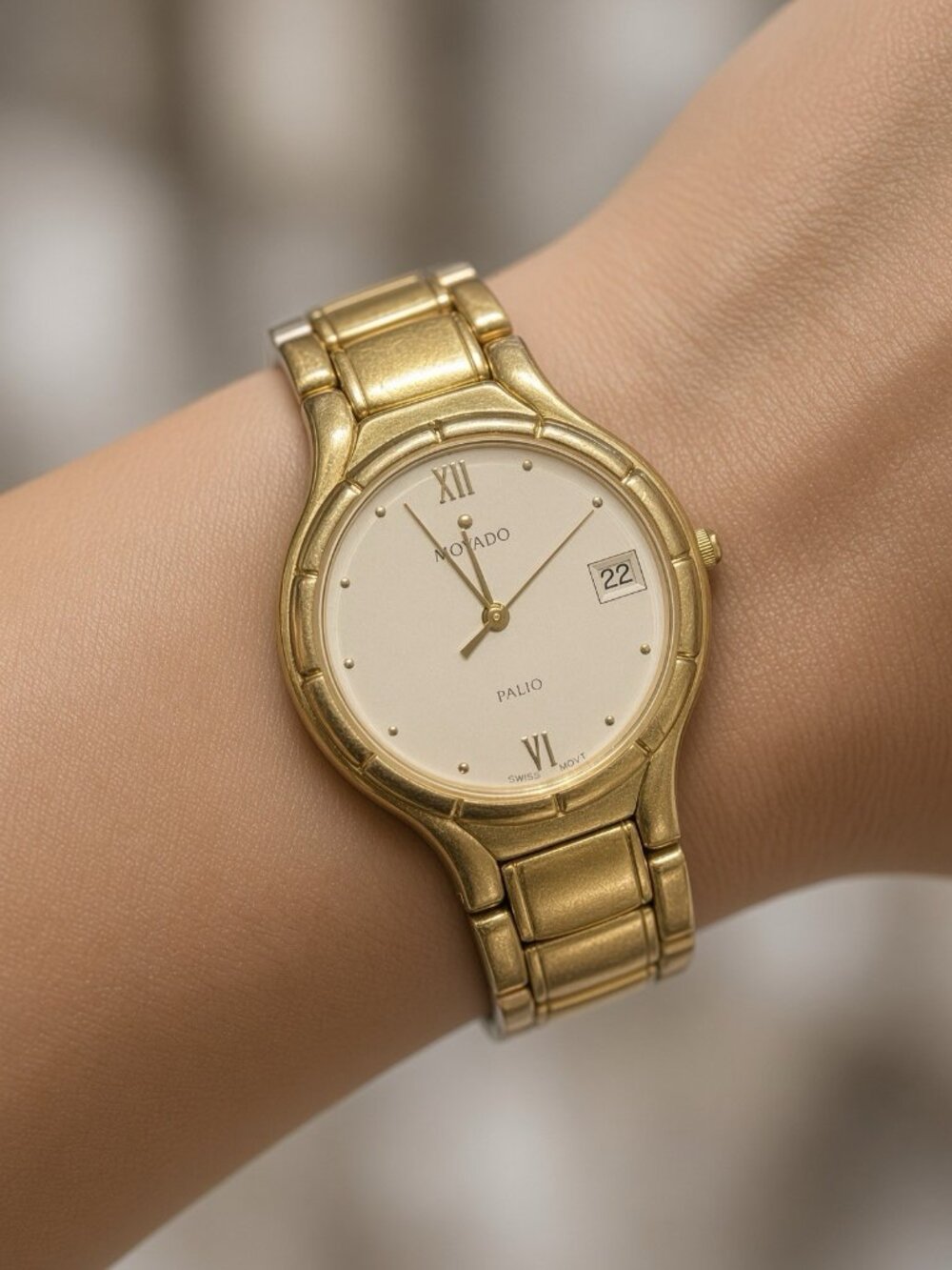 Movado Palio Ladies Two-Tone Watch 81.97.863H Cream Dial Date Swiss Quartz Box